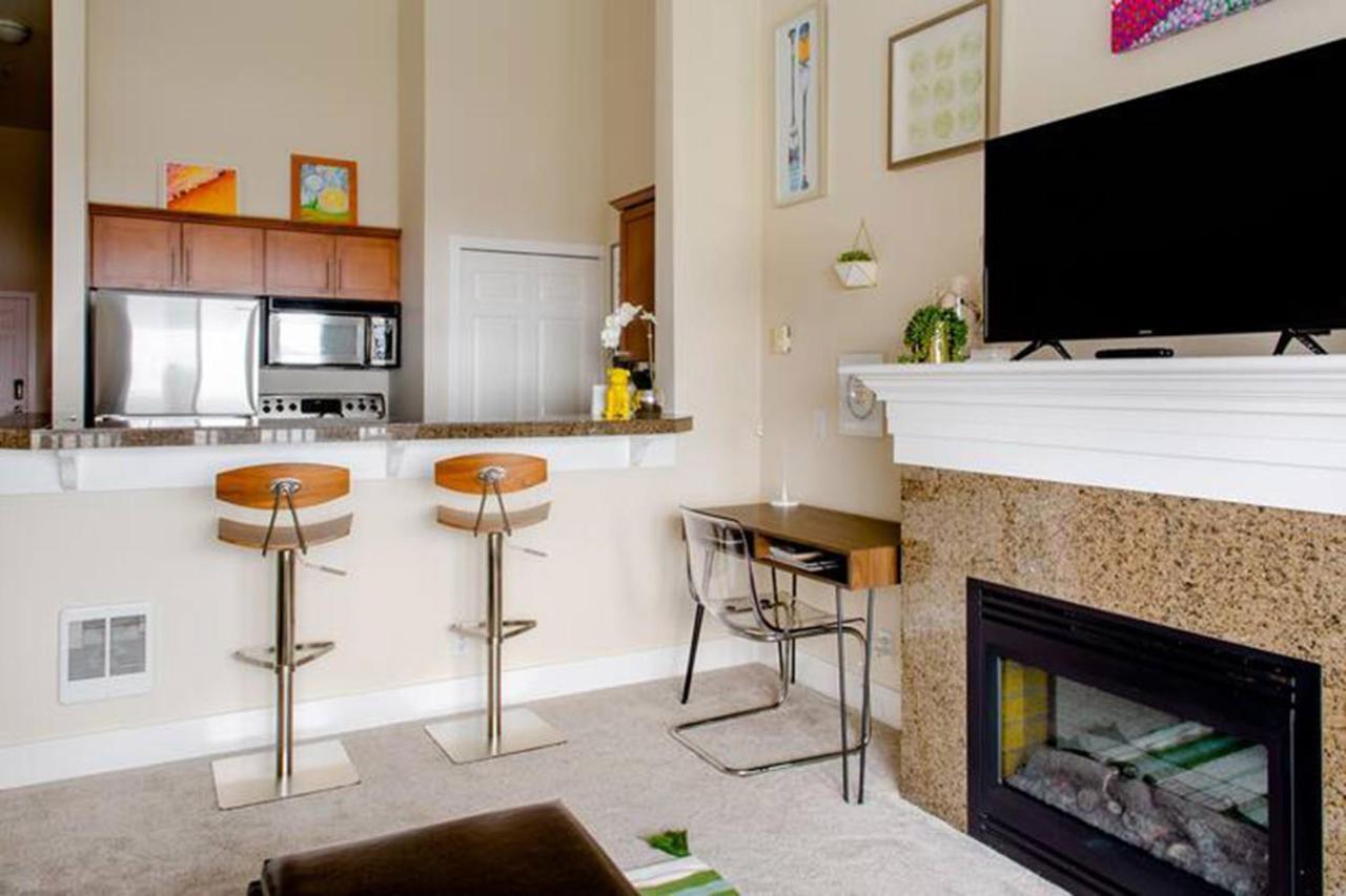 Top Floor Water View Oasis Near Space Needle & Cruise ซีแอตเทิล ภายนอก รูปภาพ